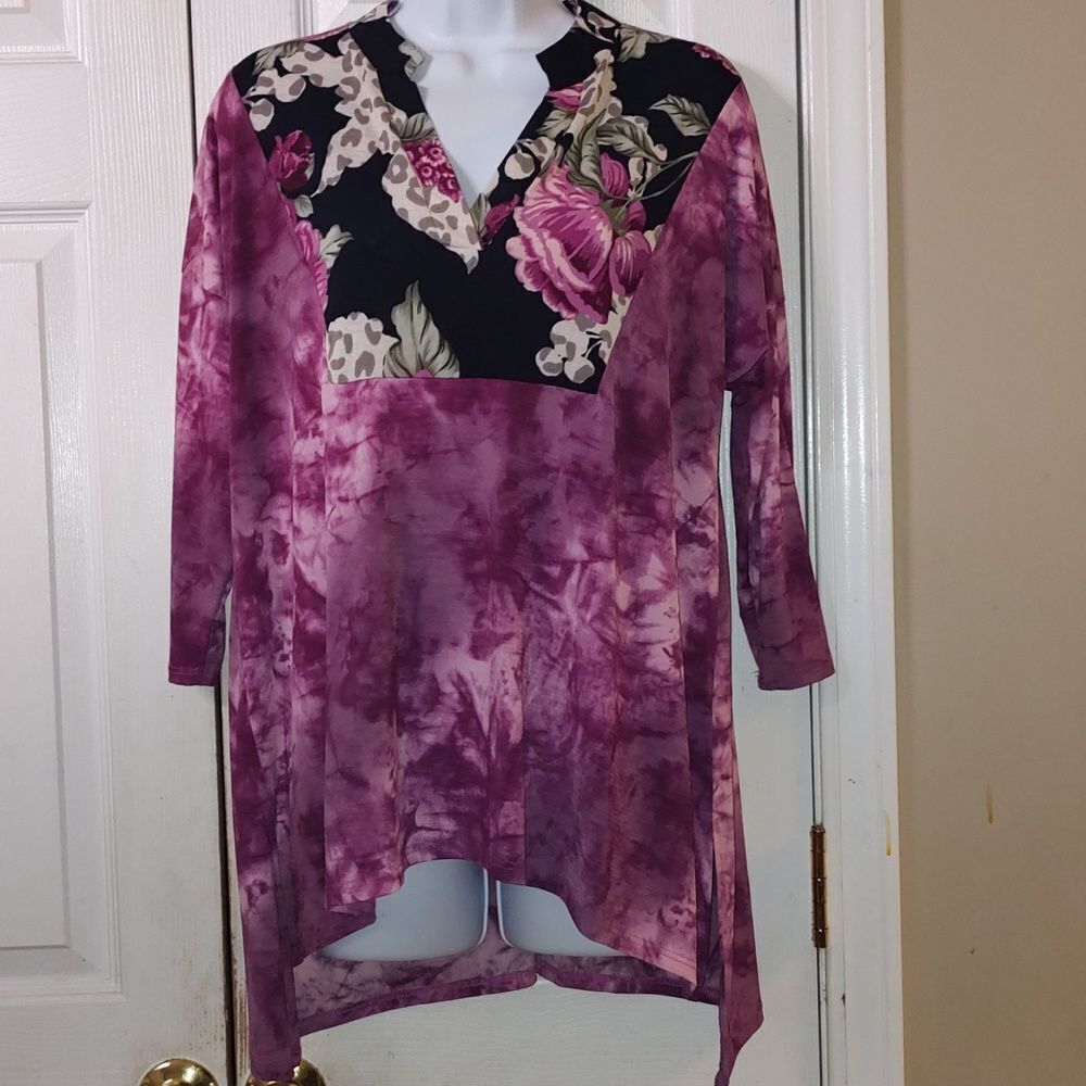Honeyme purple tie dye hi low 3/4 length sleeve top Sz S